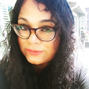 Meet your Posher, Reyna